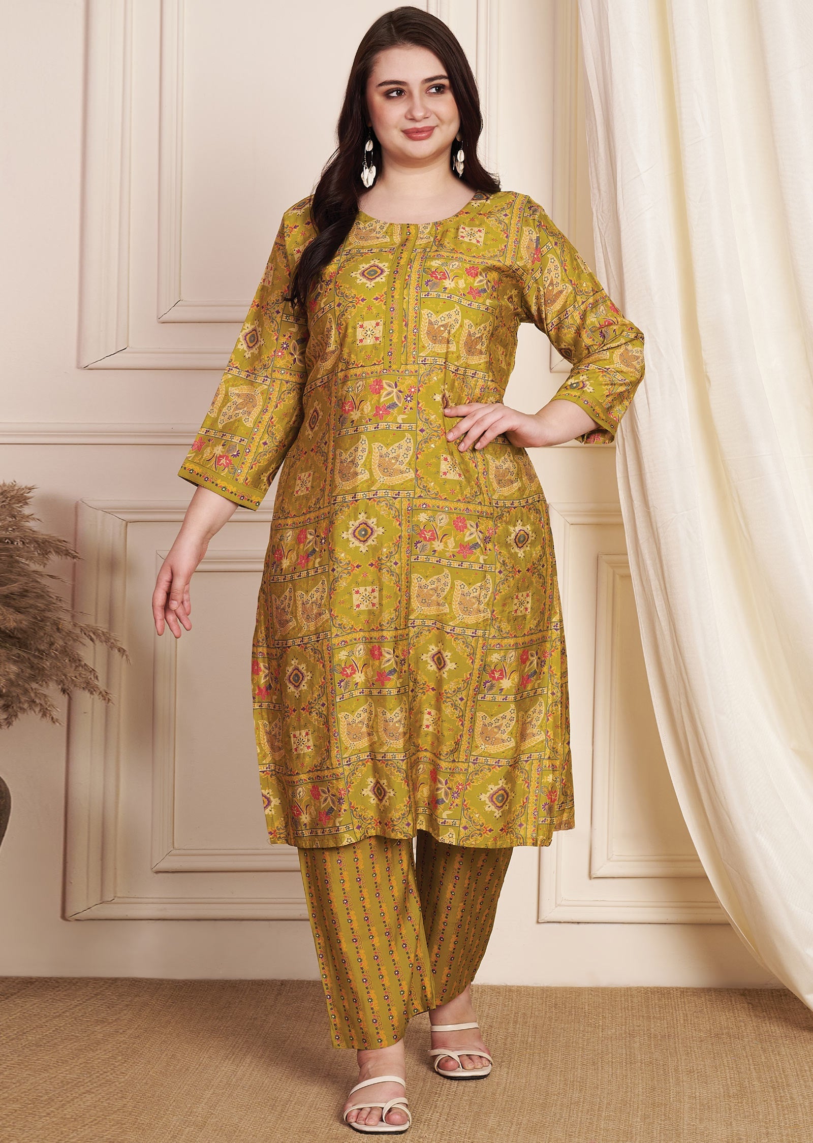 Mehndi Green Muslin Straight Cut Kurti Set