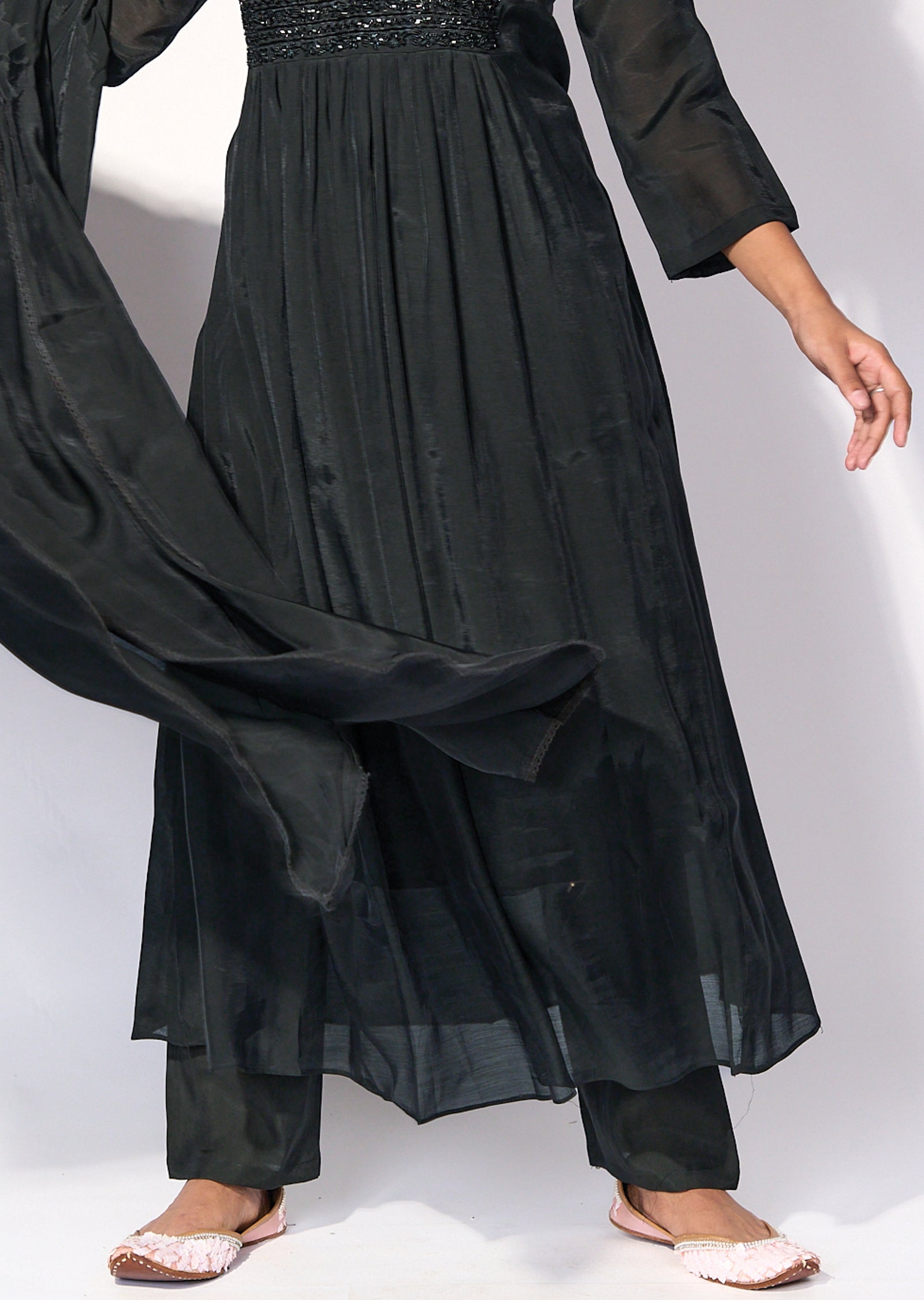 Black Crepe Anarklai