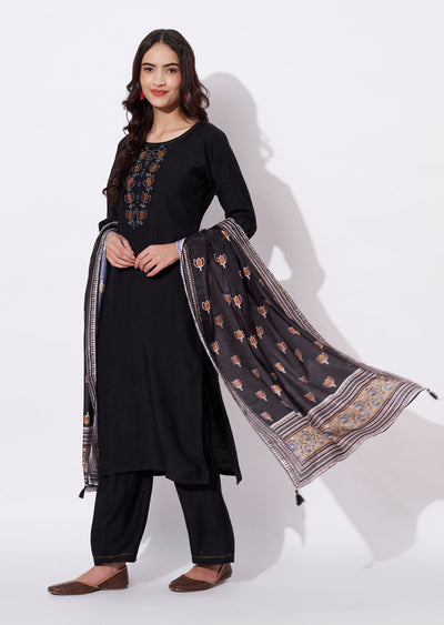 Black Gold Straight cut suit