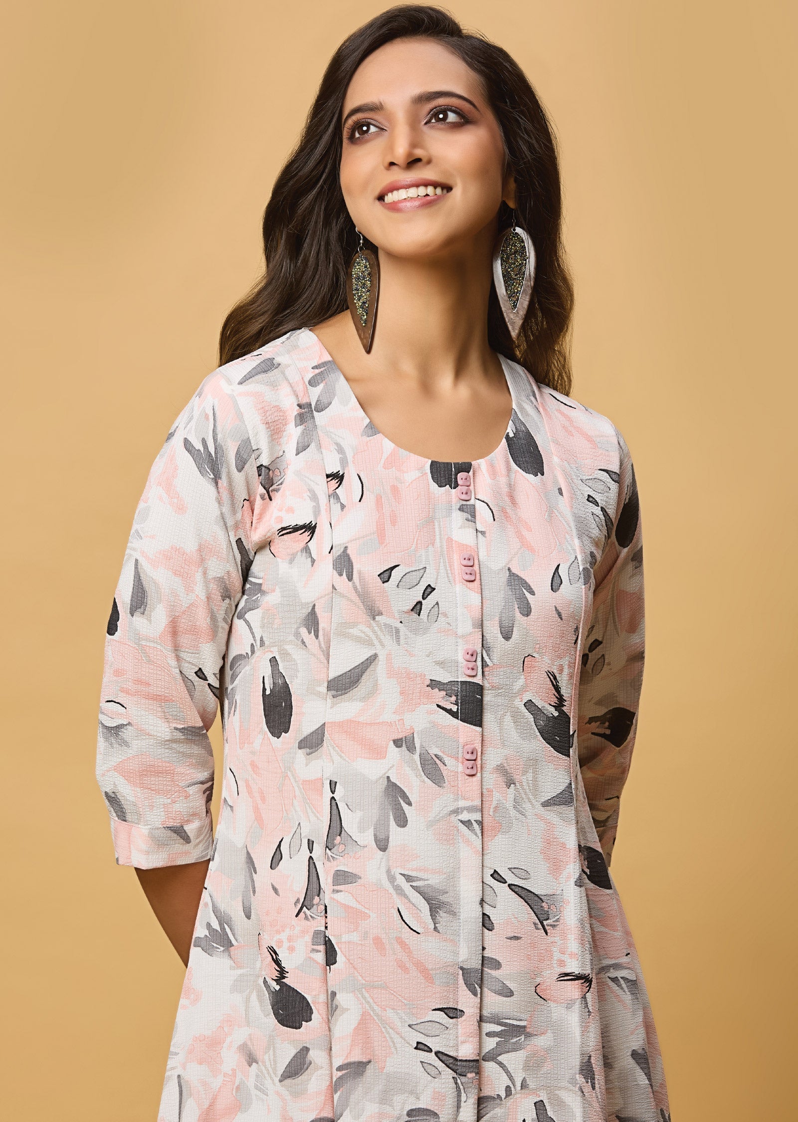 Off White & Peach Georgette Midi Dress