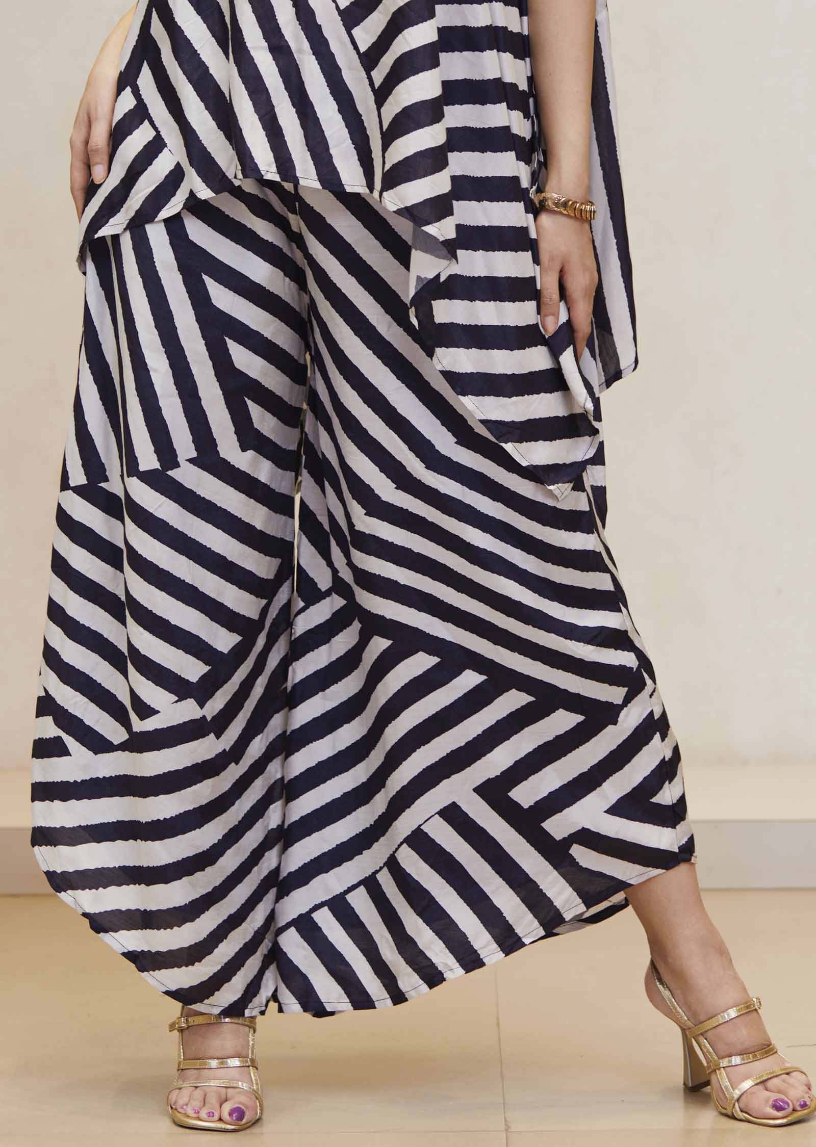 Off White & Black Muslin Printed Co-Ord Set